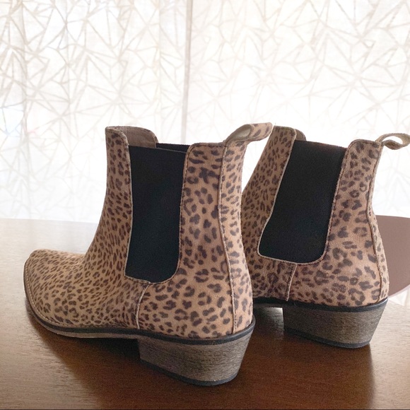 7.5/8 Ivylee Copenhagen Stella Leopard Suede Boots - Picture 3 of 6